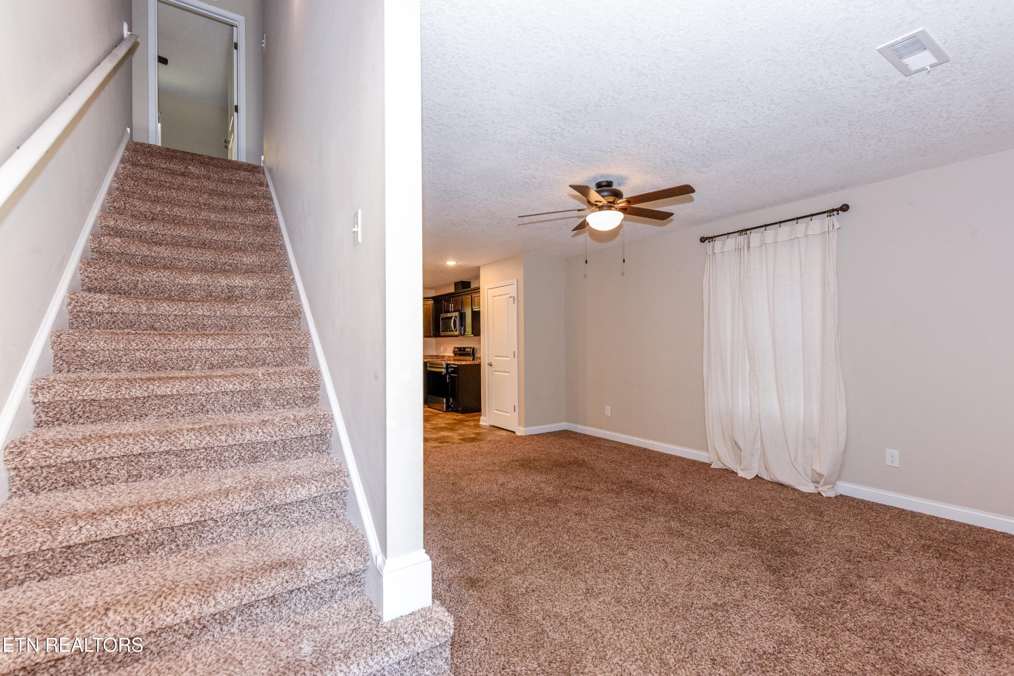 2201 Ridgecrest Drive Maryville, TN 37803 - Photo 18 of 40