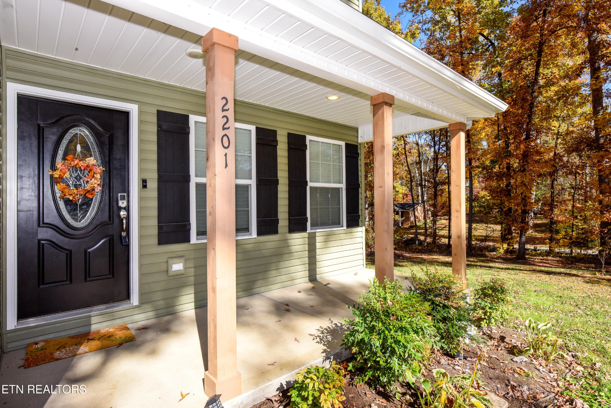 2201 Ridgecrest Drive Maryville, TN 37803 - Photo 2 of 40