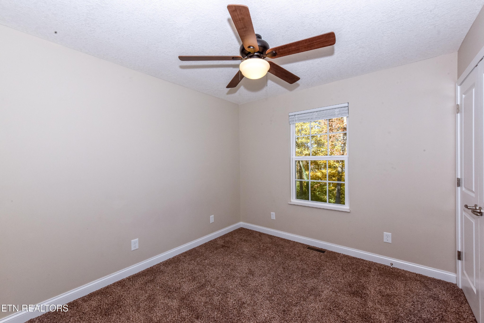 2201 Ridgecrest Drive Maryville, TN 37803 - Photo 33 of 40