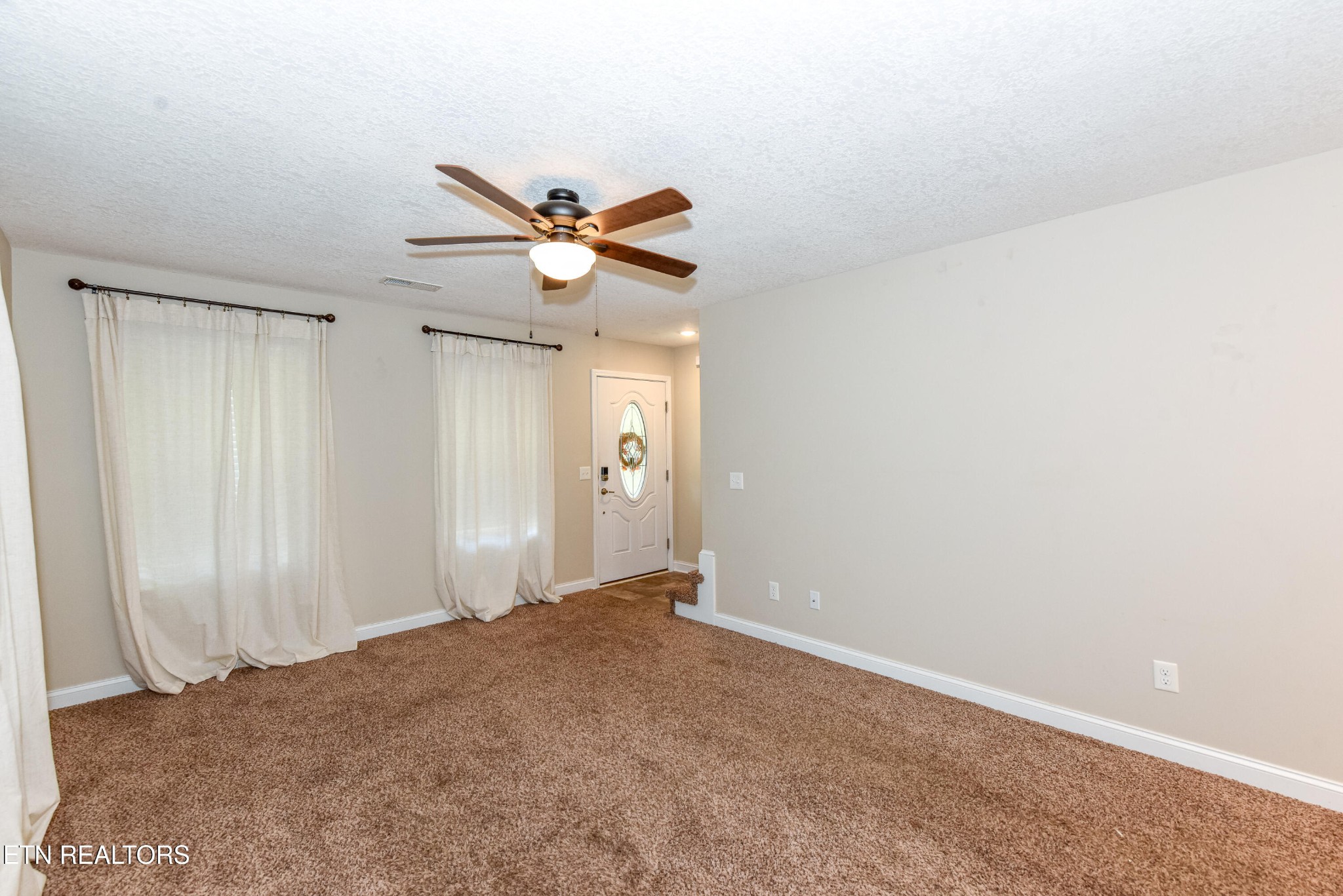 2201 Ridgecrest Drive Maryville, TN 37803 - Photo 5 of 40