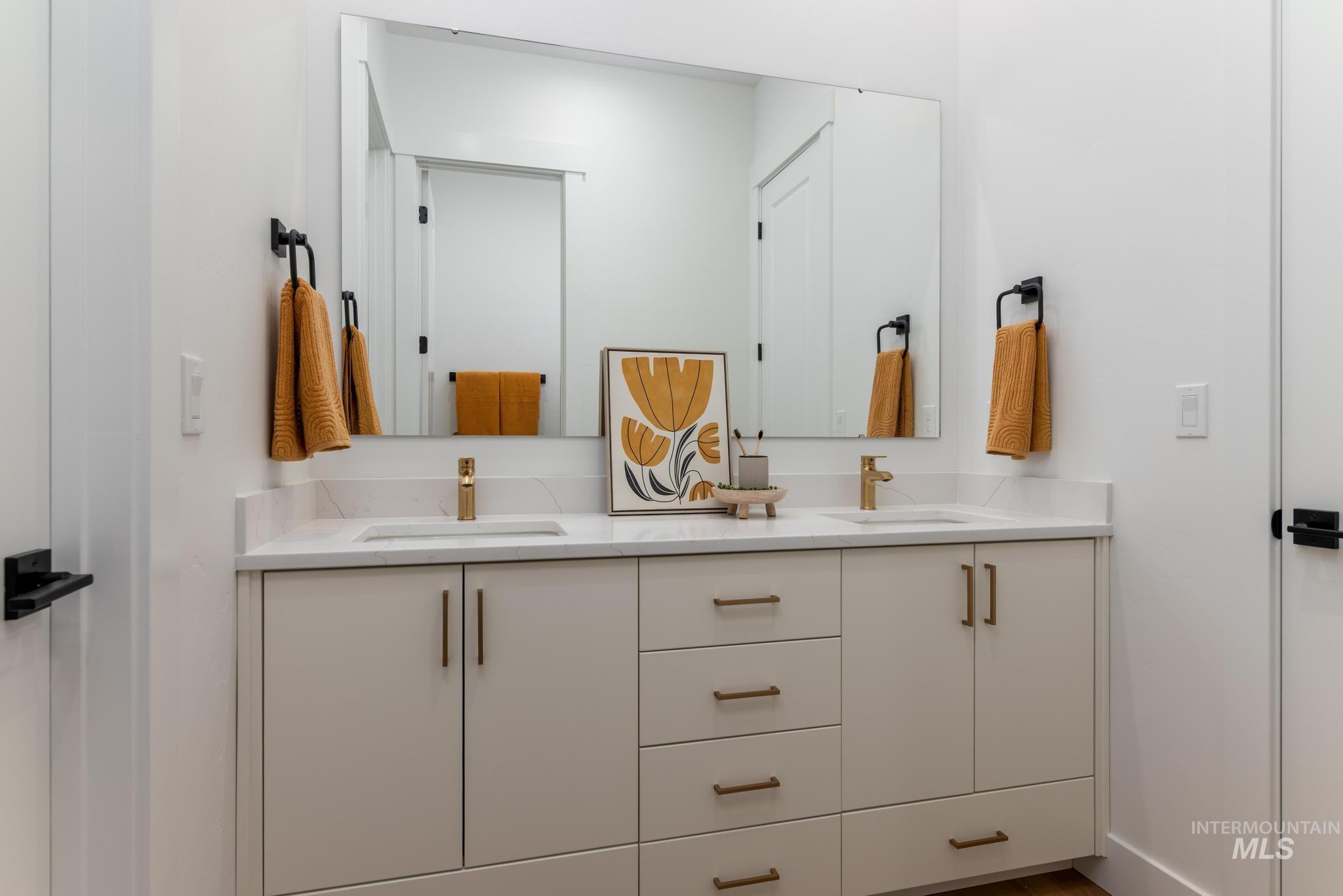 15142 Steel Cloud Avenue Caldwell, ID 83607 - Photo 28 of 44 Bathroom featuring double vanity