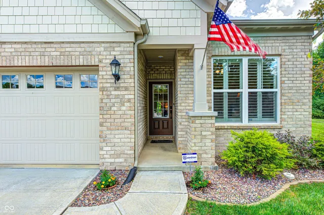 $395,000 | 1432 Hideaway Circle, Brownsburg, IN 46112