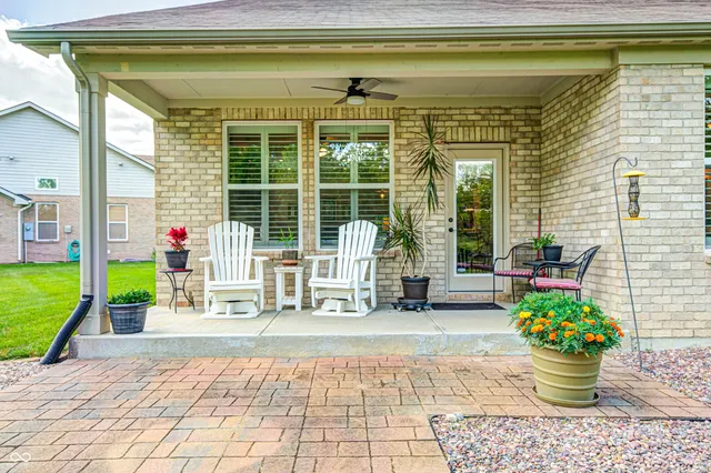 $395,000 | 1432 Hideaway Circle, Brownsburg, IN 46112