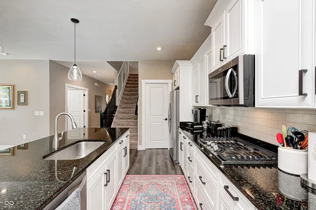 $395,000 | 1432 Hideaway Circle, Brownsburg, IN 46112