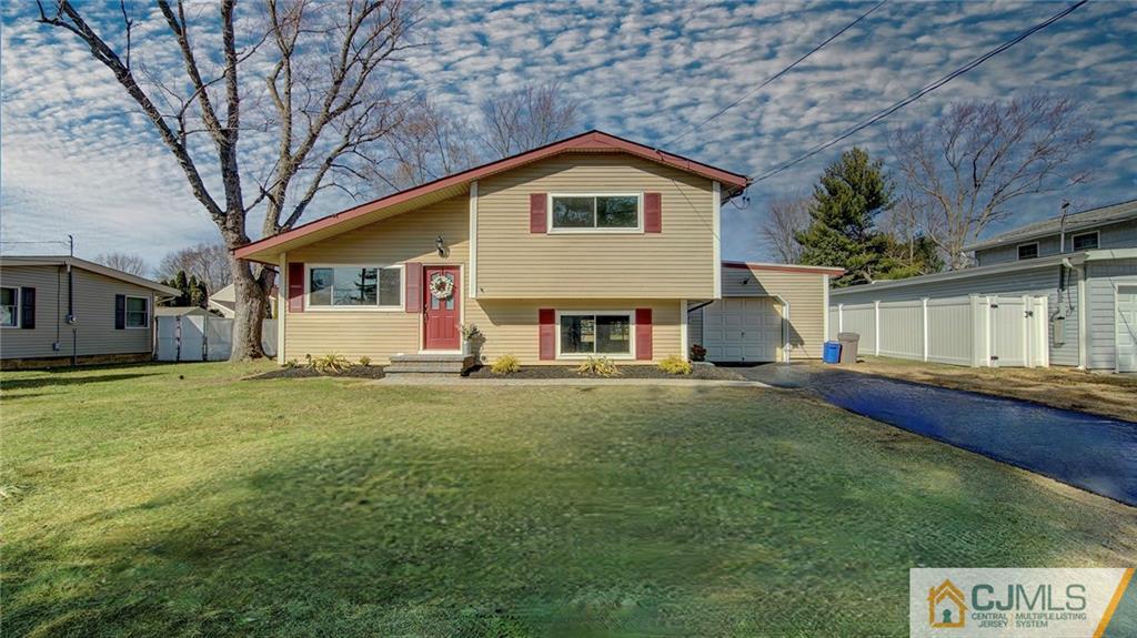 a view of backyard of house