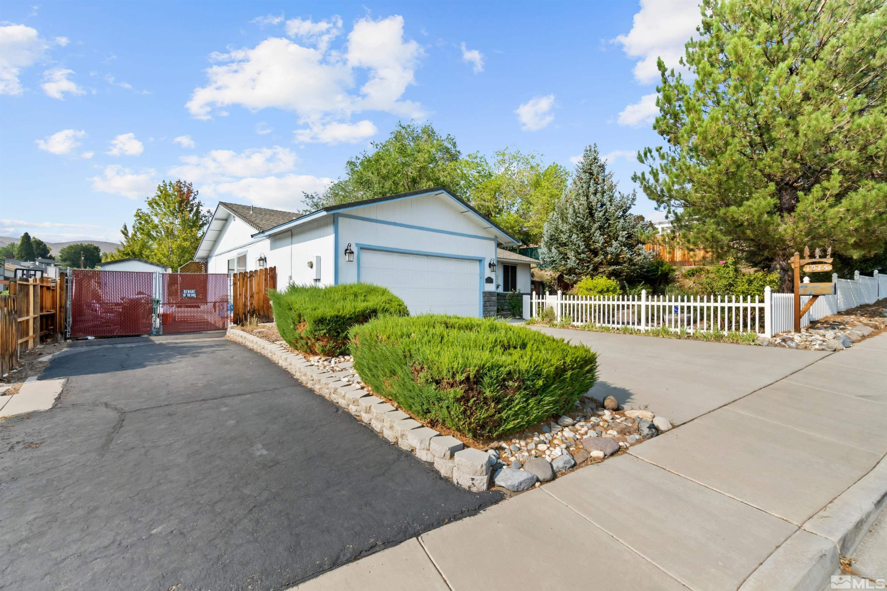 1975 Putnam Drive Reno, NV 89503 - Photo 2 of 29 Photo 2
