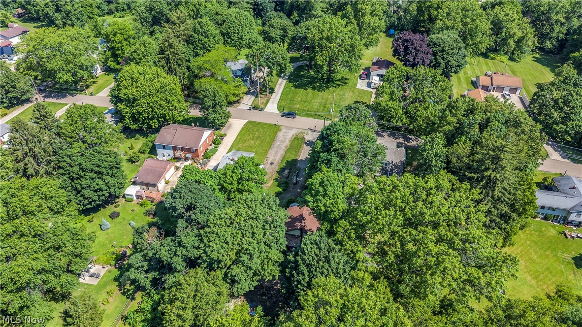 1664 Woods Road Akron, OH 44306 - Photo 17 of 17