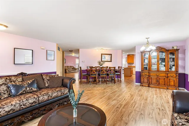 $850,000 | 12509 Southeast 299th Place, Auburn, WA 98092