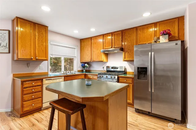 $850,000 | 12509 Southeast 299th Place, Auburn, WA 98092