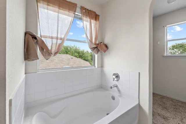 $1,660 | 4608 Acers Lane, Austin, TX 78725