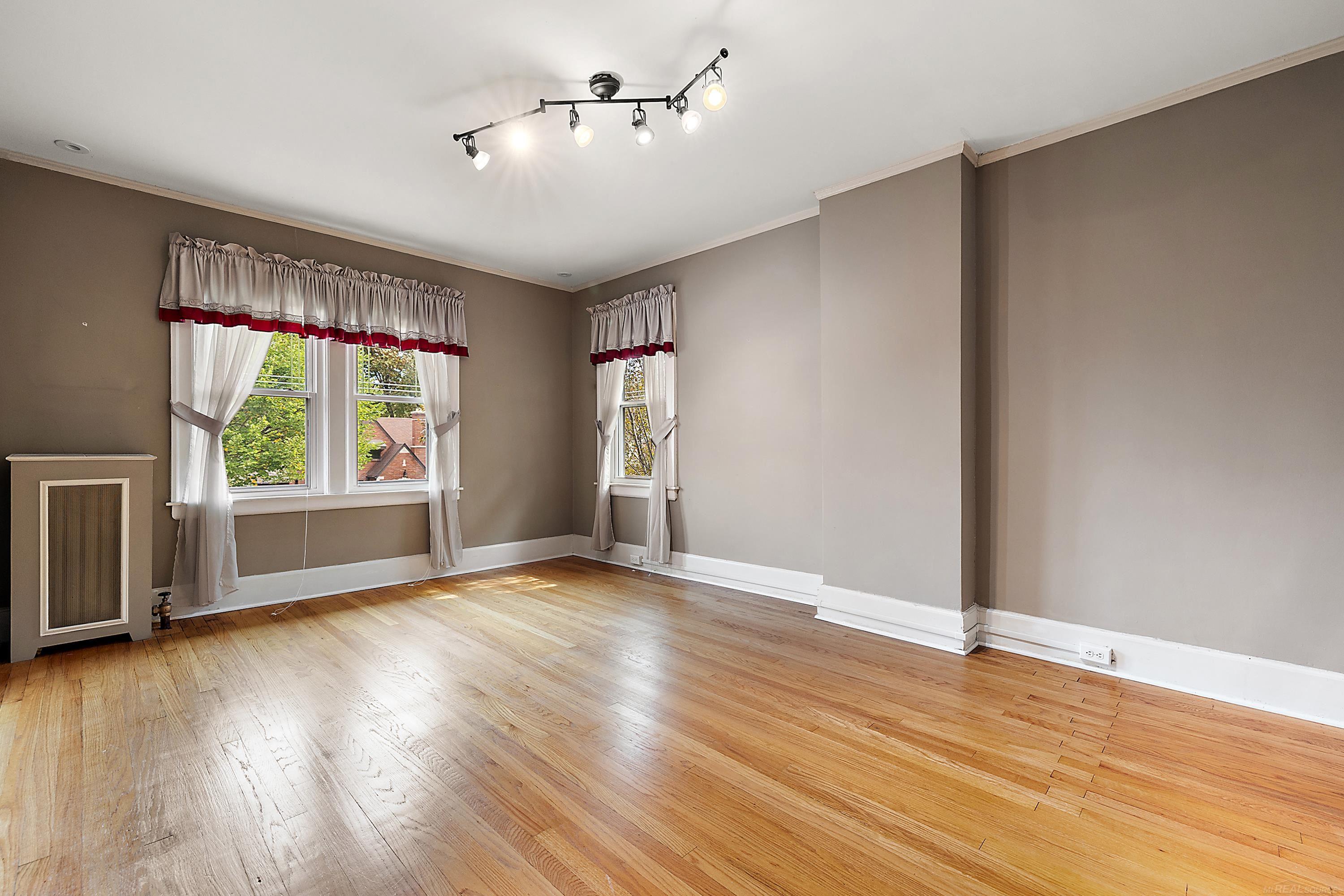 1371 Bedford Road Grosse Pointe Park, MI 48230 - Photo 21 of 44