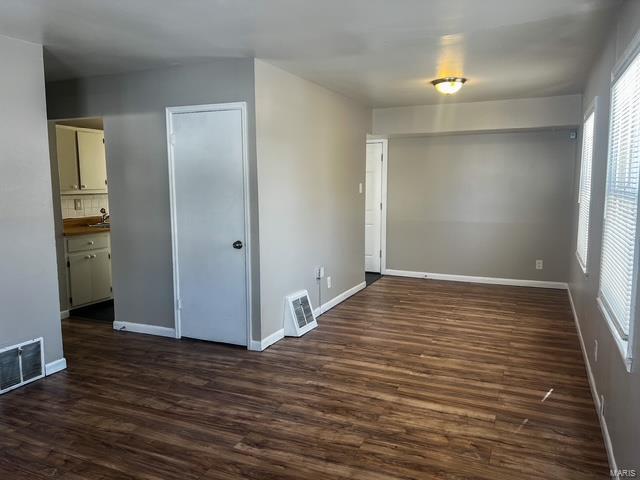 452 Midlothian Road St. Louis, MO 63137 - Photo 6 of 13