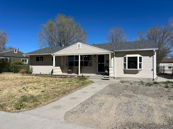 $227,500 | 401 North 15th Street East, Riverton, WY 82501