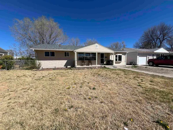 $227,500 | 401 North 15th Street East, Riverton, WY 82501