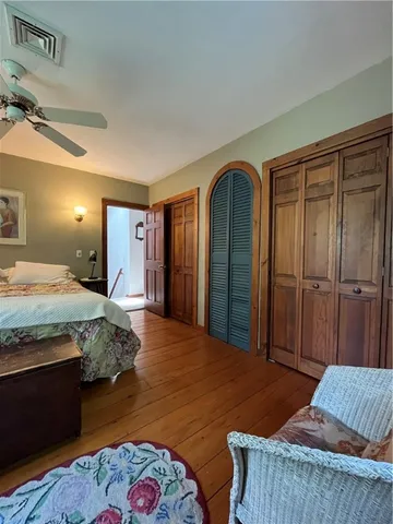 $2,600 | 45 Ayrault Street, Unit C3, Newport, RI 02840