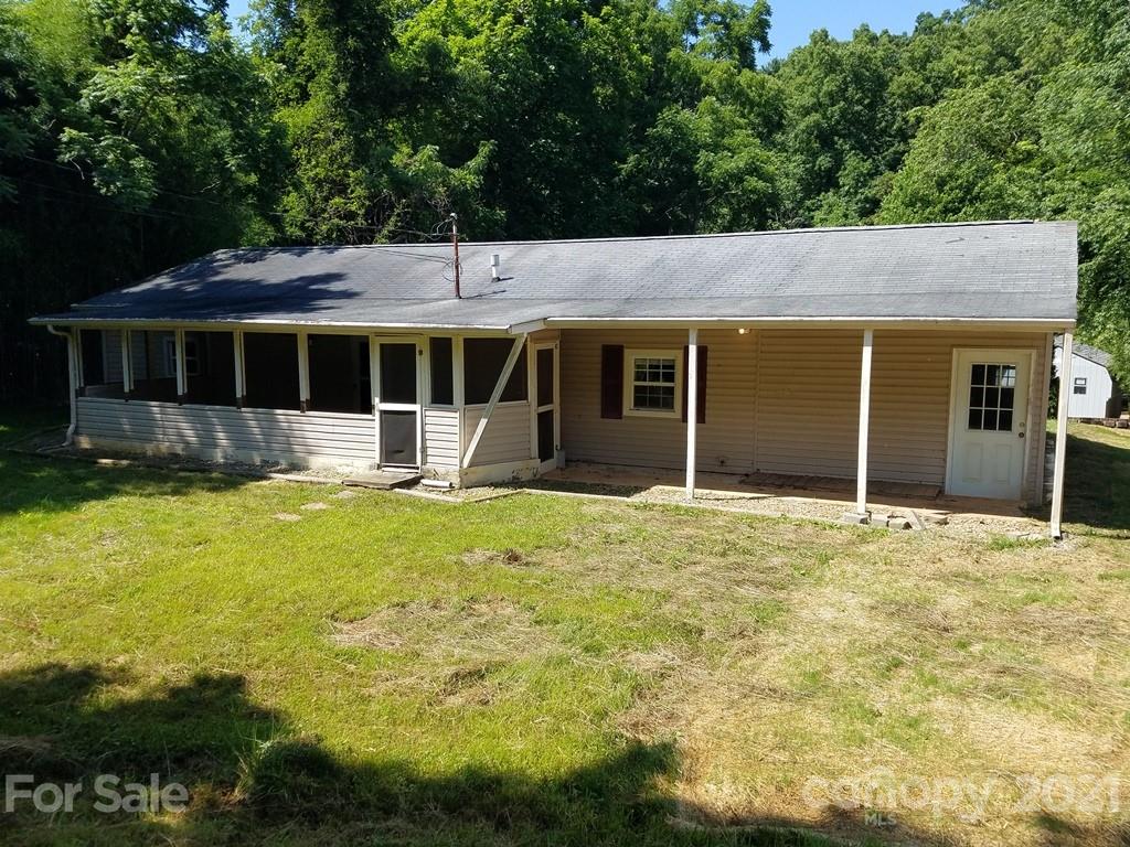 80 1/2 Rice Branch Road Asheville, NC 28804 - Photo 13 of 15 Gallery Image 13