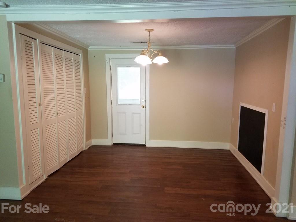 80 1/2 Rice Branch Road Asheville, NC 28804 - Photo 3 of 15 Gallery Image 3