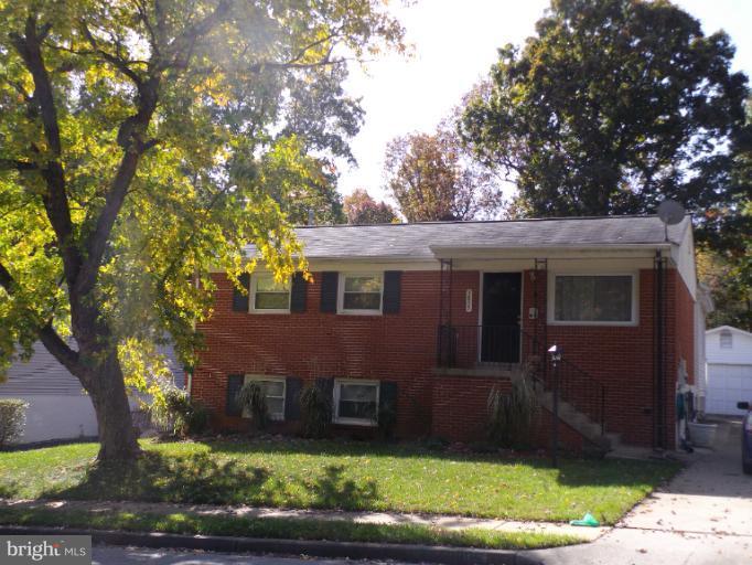 3805 Findley Road Woodbridge, VA 22193 - Photo 1 of 8 Exterior (Front)