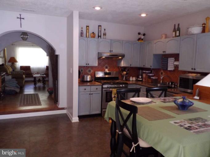 3805 Findley Road Woodbridge, VA 22193 - Photo 3 of 8 Kitchen