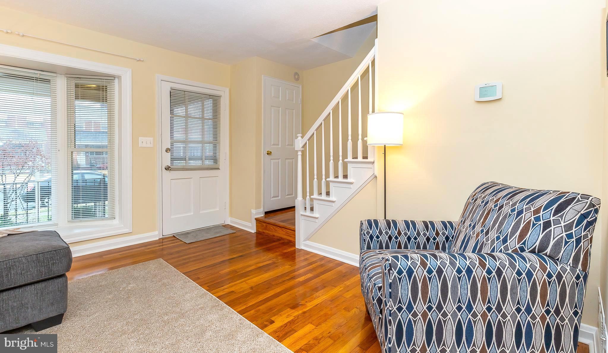 1957 Wareham Road Baltimore, MD 21222 - Photo 4 of 37 Living room