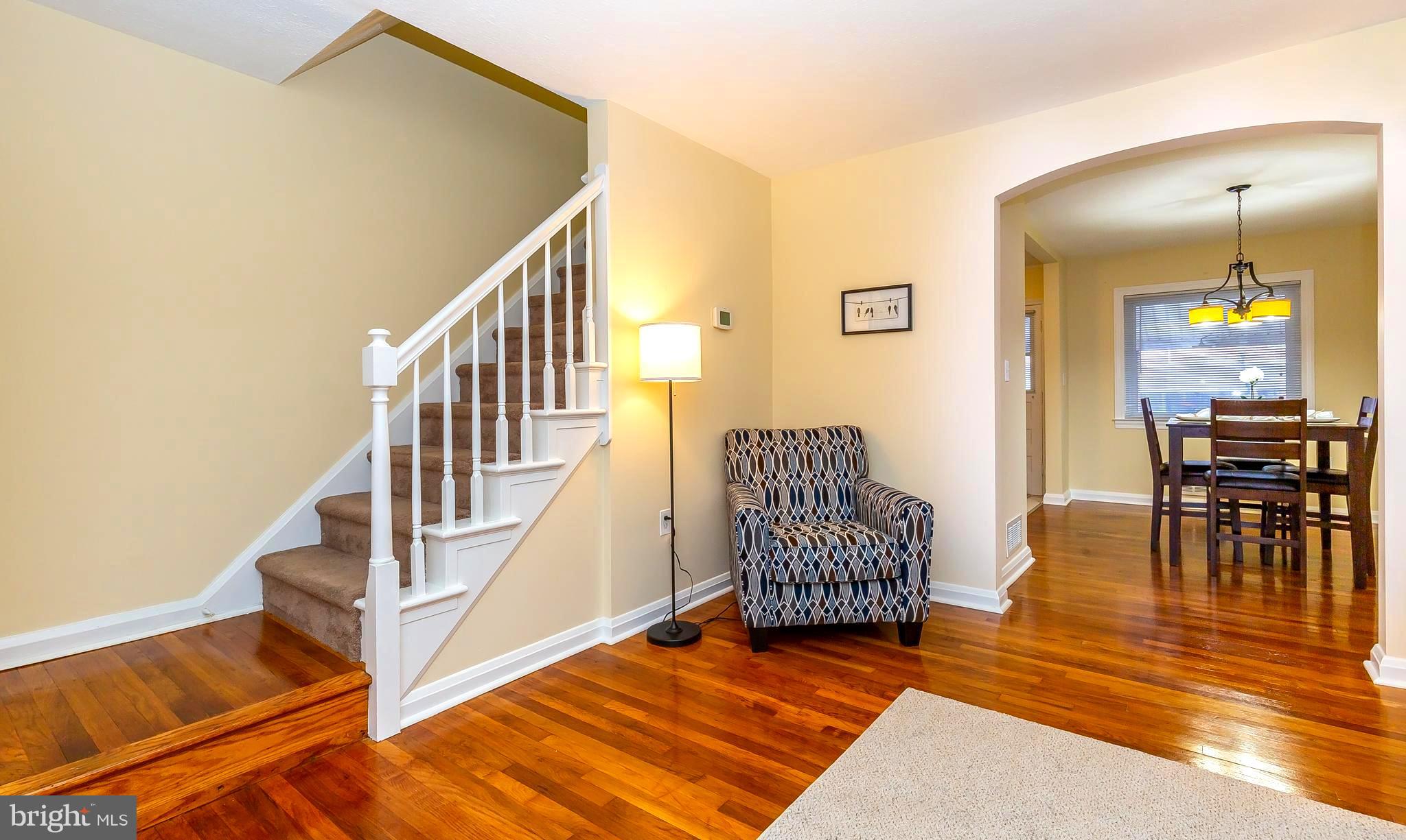 1957 Wareham Road Baltimore, MD 21222 - Photo 5 of 37 Living Room