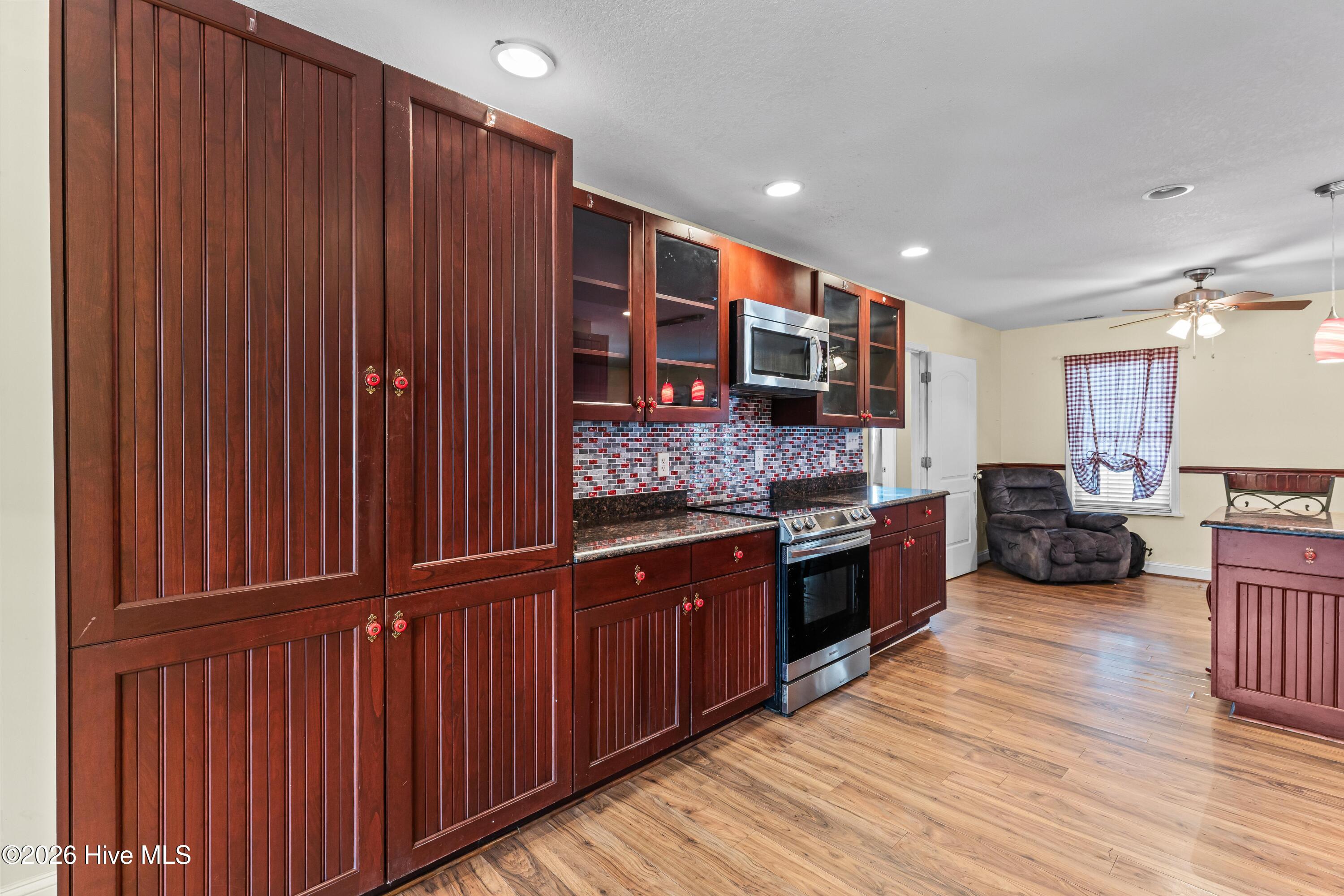 175 Thomas Loop Road Jacksonville, NC 28540 - Photo 14 of 34 15