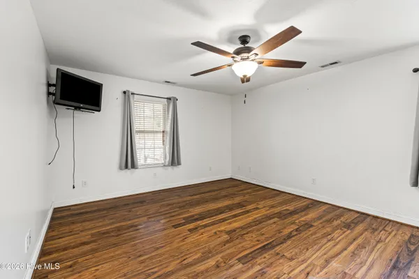 $415,000 | 175 Thomas Loop Road, Jacksonville, NC 28540