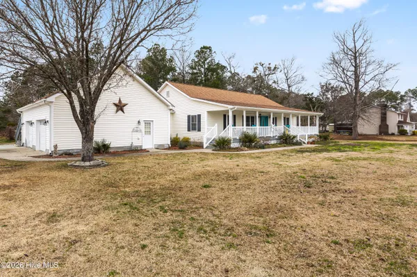 $415,000 | 175 Thomas Loop Road, Jacksonville, NC 28540