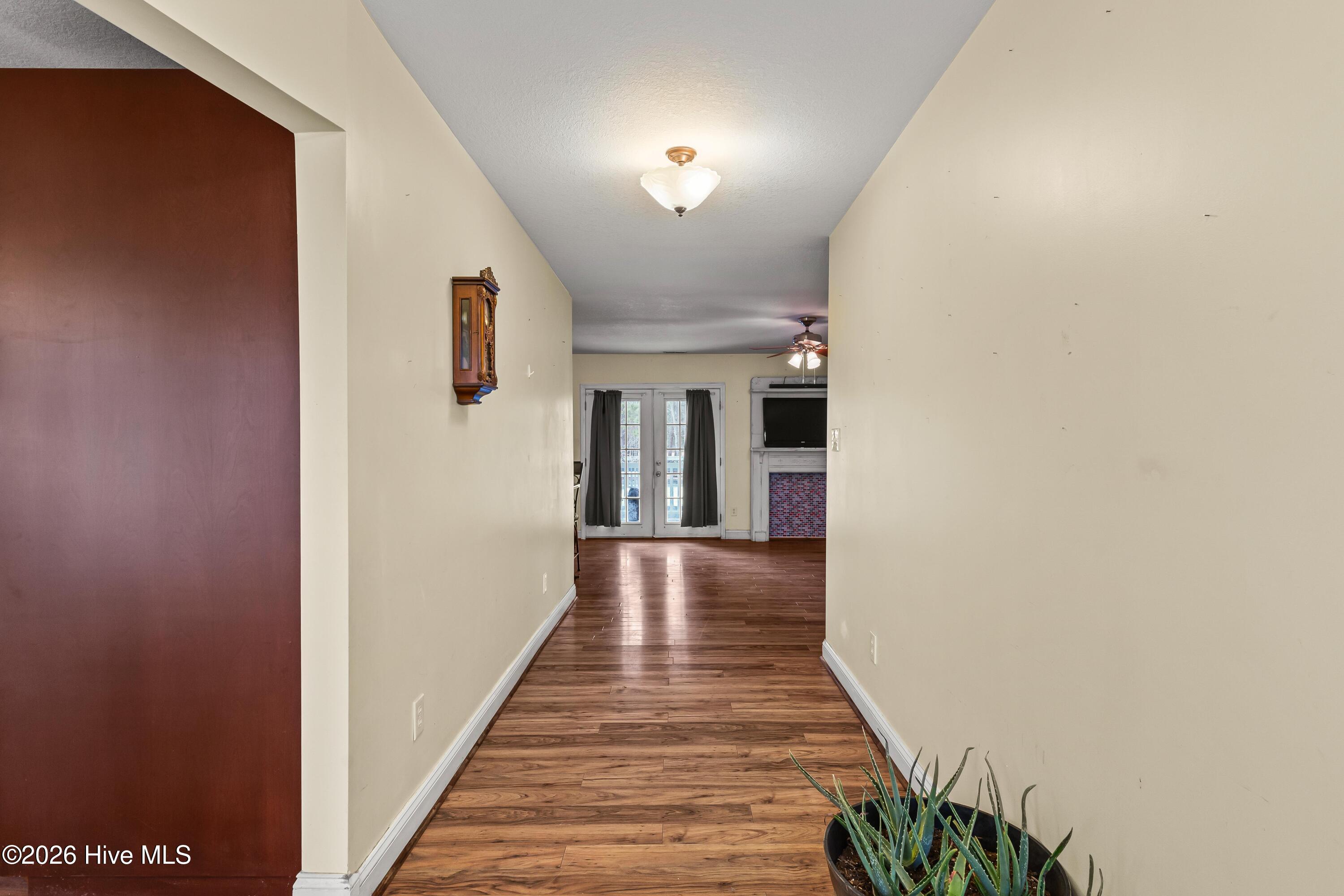 175 Thomas Loop Road Jacksonville, NC 28540 - Photo 5 of 34 5