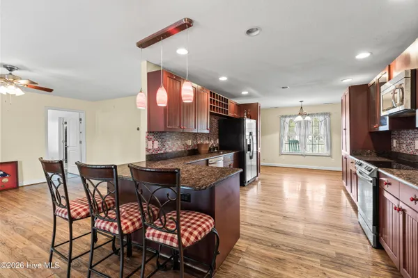 $415,000 | 175 Thomas Loop Road, Jacksonville, NC 28540