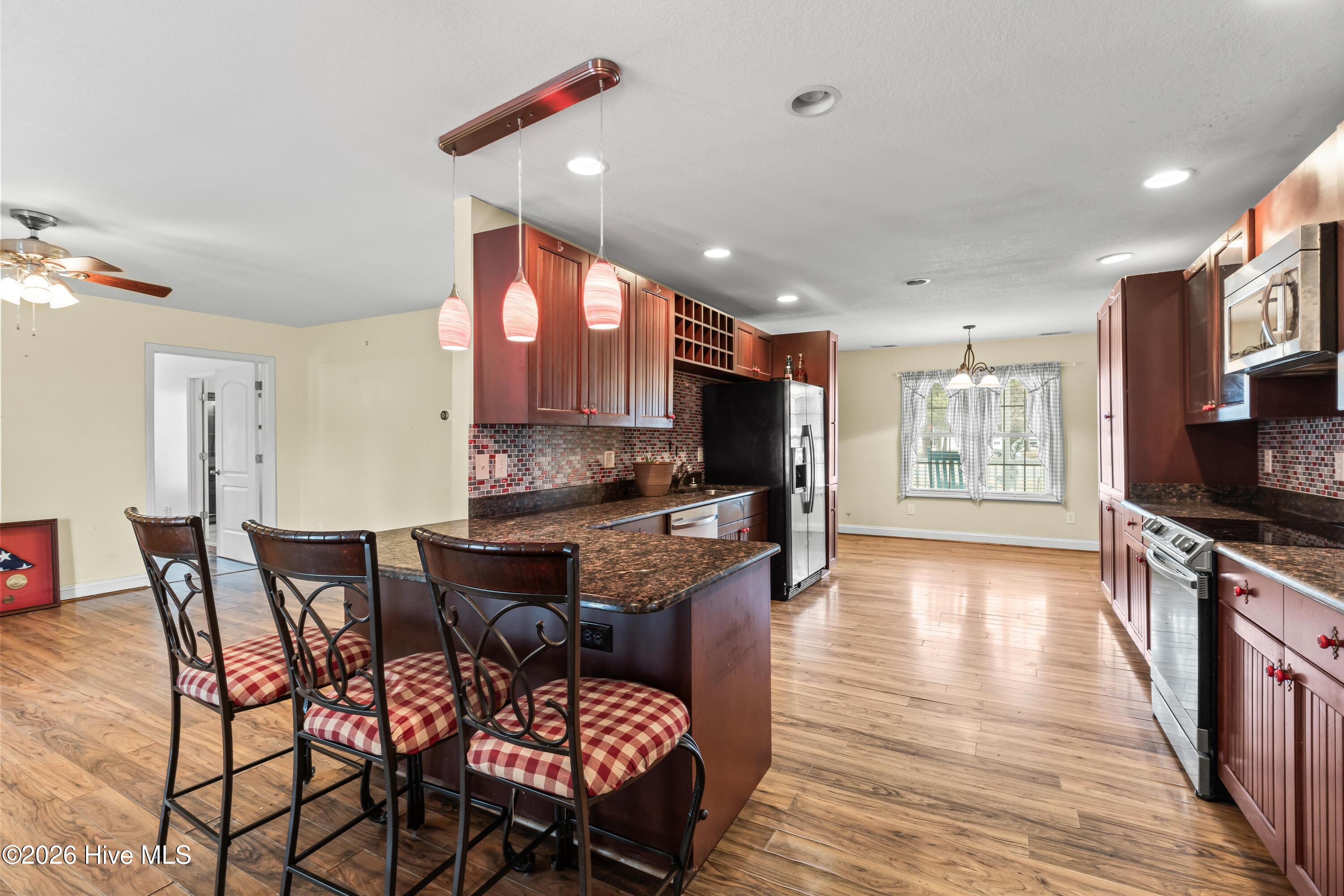 175 Thomas Loop Road Jacksonville, NC 28540 - Photo 10 of 34 10