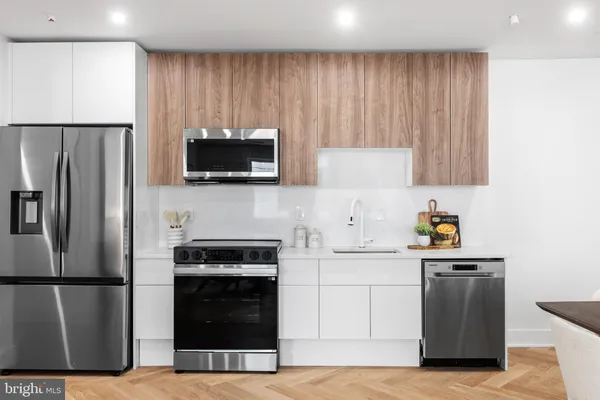 $3,100 | 1124 Florida Avenue Northeast, Unit 410, Washington, DC 20002