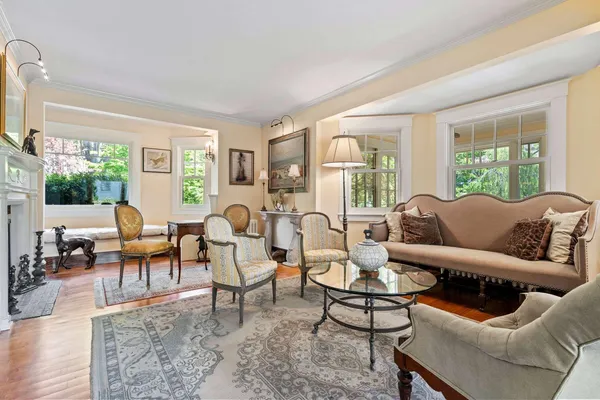 $2,495,000 | 425 York Street, York, ME 03909