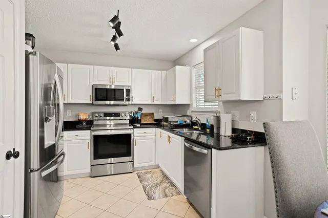 $324,900 | 25 Woolridge Way, Greer, SC 29650