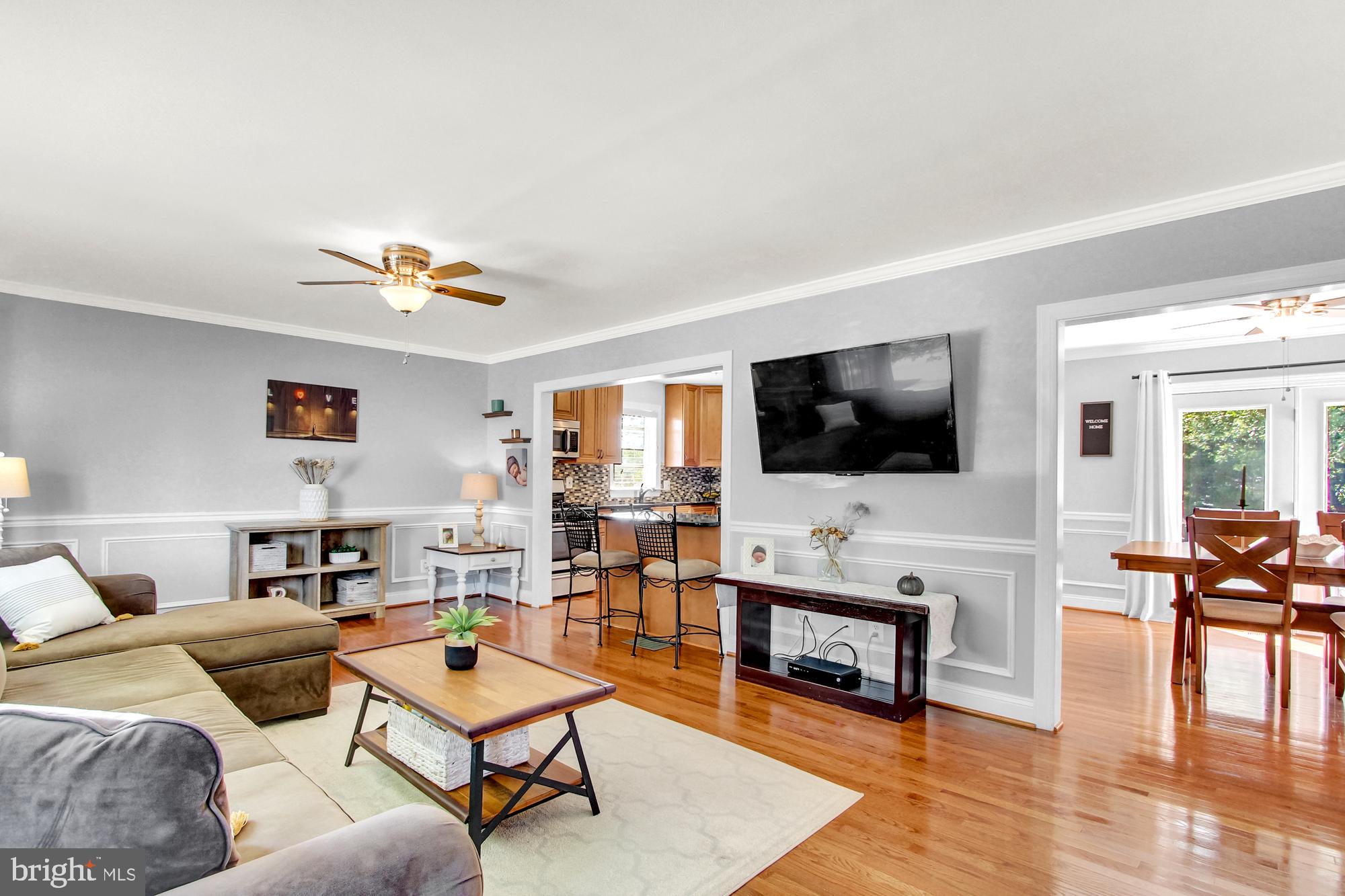 2409 Lakewood Road Baltimore, MD 21234 - Photo 2 of 31 Gleaming Hardwood floors!