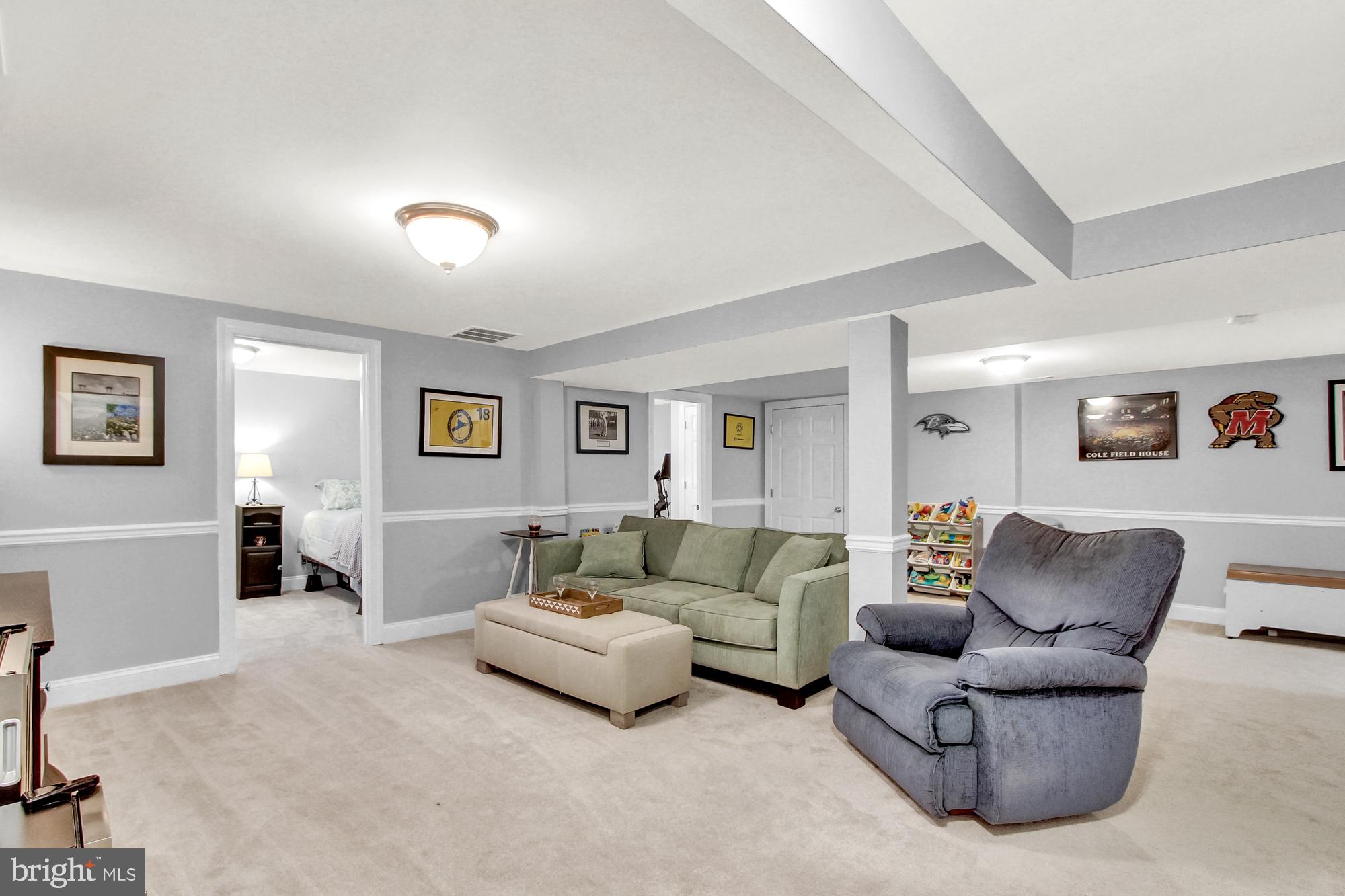2409 Lakewood Road Baltimore, MD 21234 - Photo 17 of 31 Perfect for entertaining!
