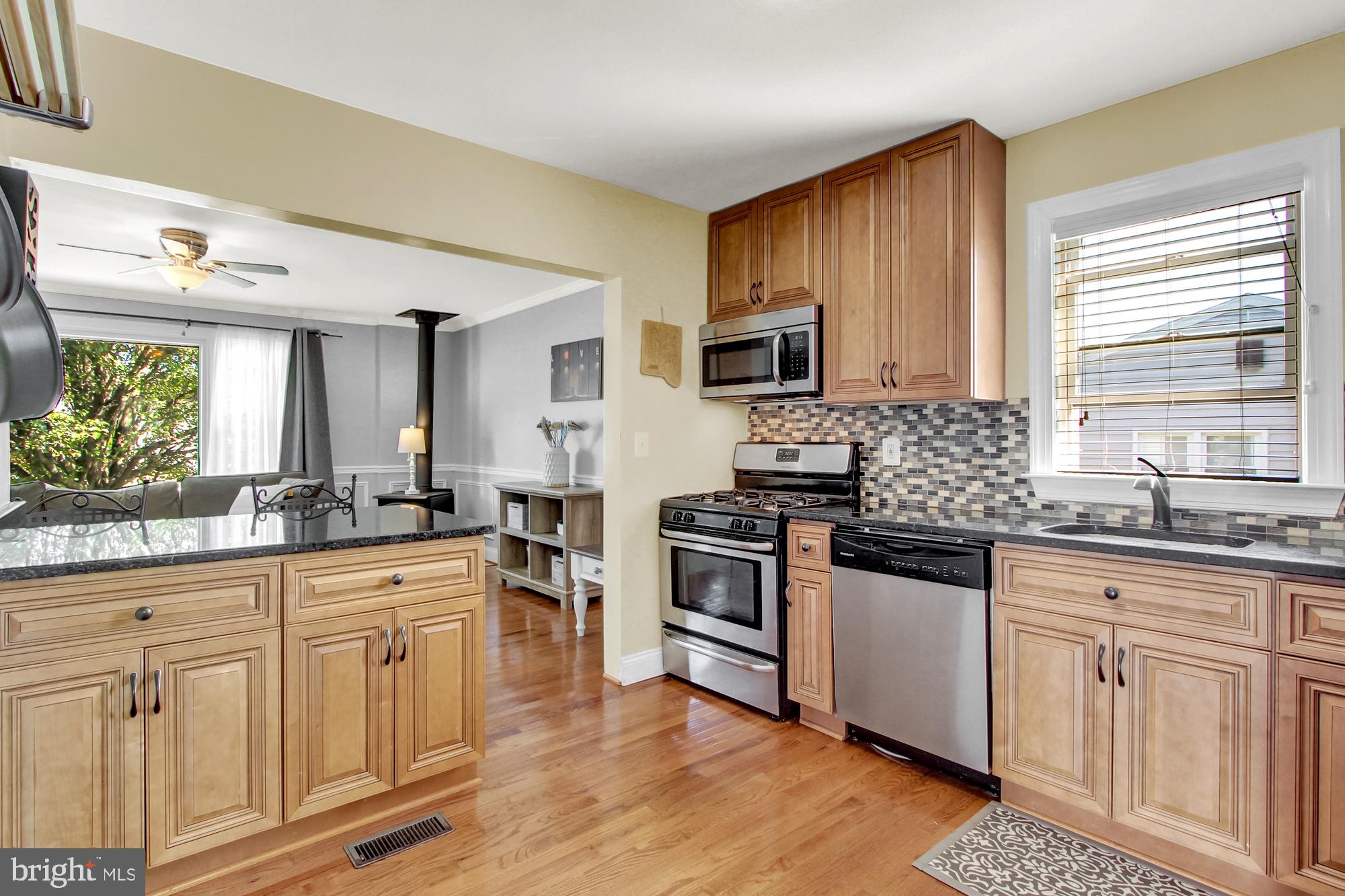 2409 Lakewood Road Baltimore, MD 21234 - Photo 8 of 31 Fabulous Kitchen!