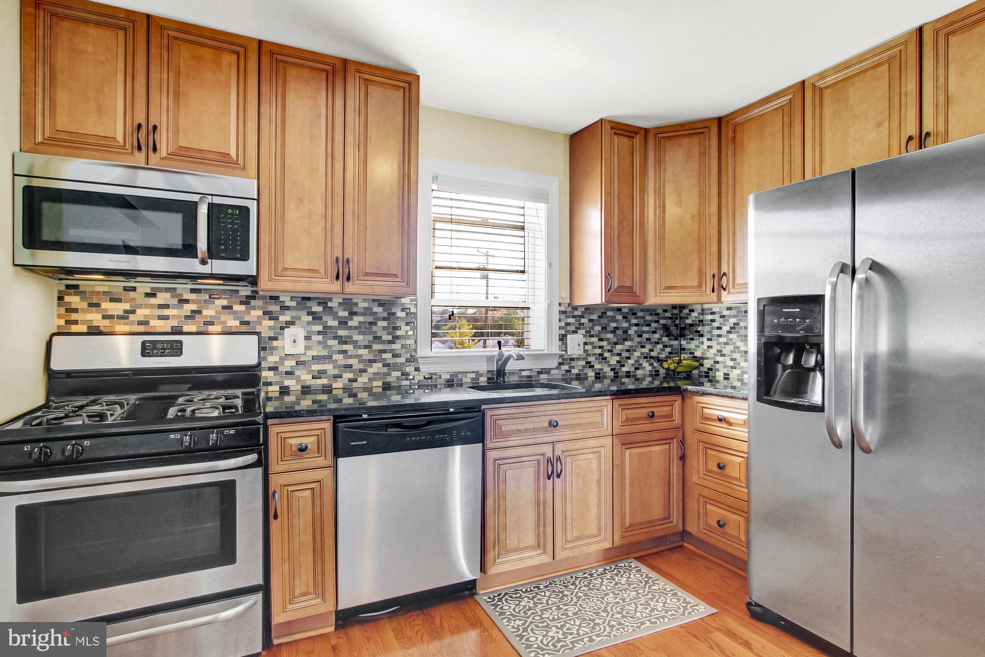 2409 Lakewood Road Baltimore, MD 21234 - Photo 9 of 31 Stainless Steel Appliances & Granite Countertops