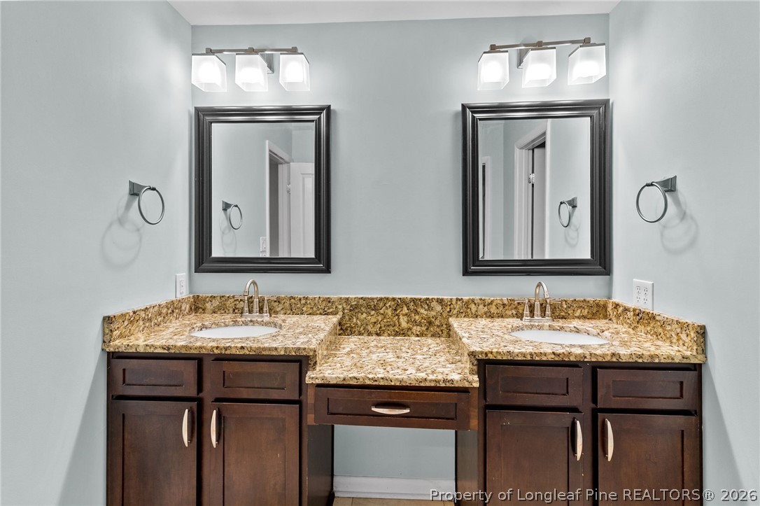 6851 Uppingham Road Fayetteville, NC 28306 - Photo 27 of 36 Primary Double Vanity