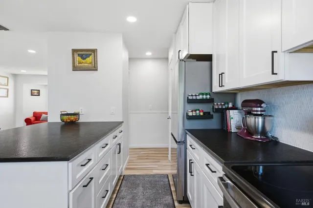 $3,200 | 1100 Merrill Court, Dixon, CA 95620