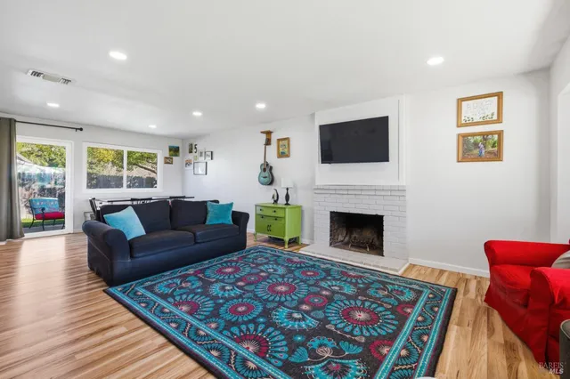 $3,200 | 1100 Merrill Court, Dixon, CA 95620