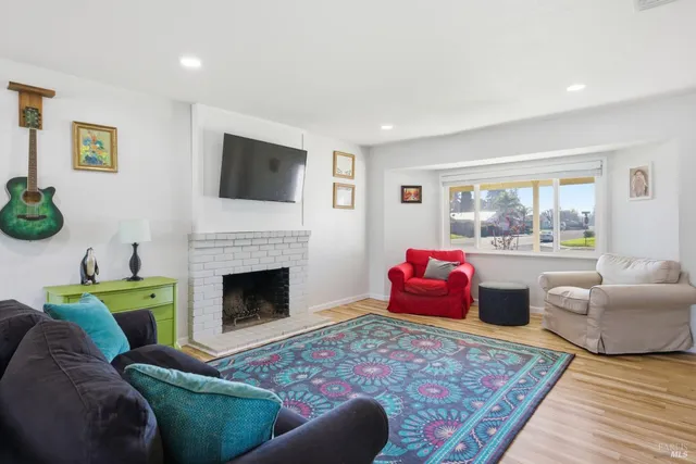 $3,200 | 1100 Merrill Court, Dixon, CA 95620