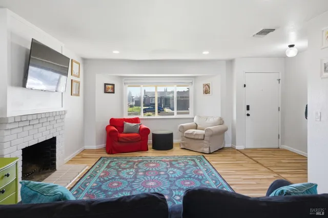 $3,200 | 1100 Merrill Court, Dixon, CA 95620