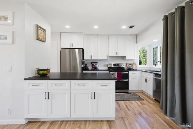 $3,200 | 1100 Merrill Court, Dixon, CA 95620