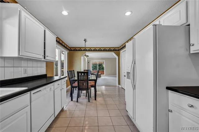 $299,998 | 63 Niagara Shore Drive, Tonawanda, NY 14150