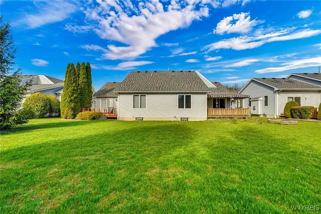 $299,998 | 63 Niagara Shore Drive, Tonawanda, NY 14150