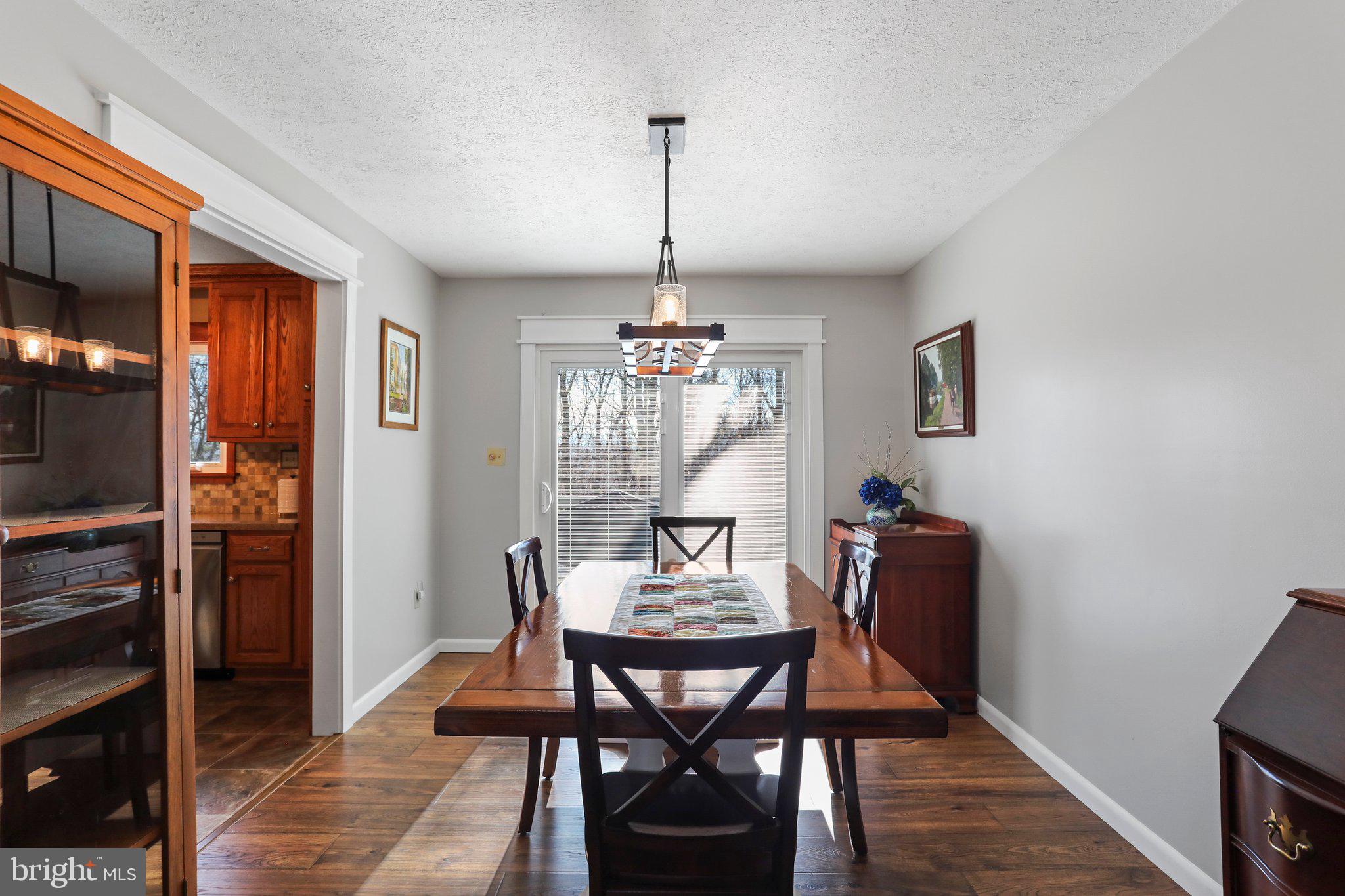 14602 Viewcrest Road Southwest Cumberland, MD 21502 - Photo 13 of 62 Dining room