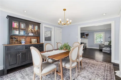 $450,000 | 23 East Winthrope Road, Kansas City, MO 64113