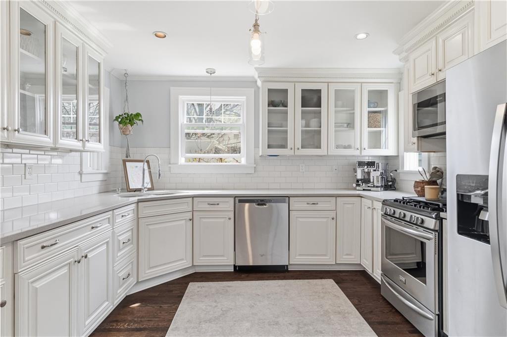 23 East Winthrope Road Kansas City, MO 64113 - Photo 19 of 50