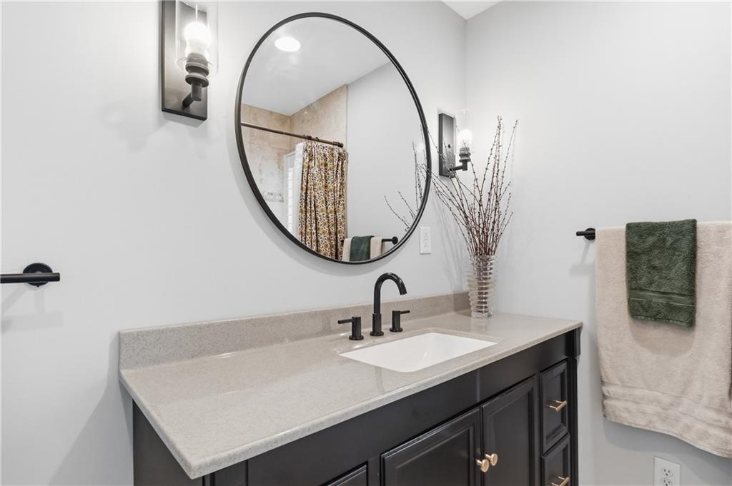 23 East Winthrope Road Kansas City, MO 64113 - Photo 30 of 50